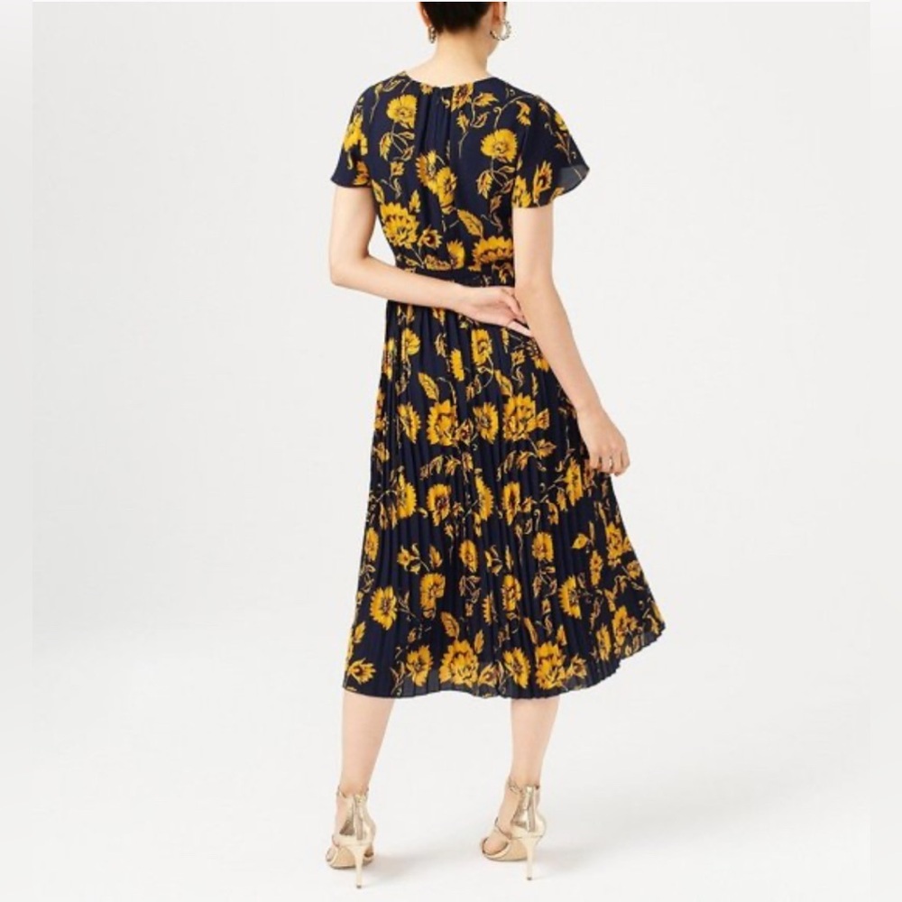 Crew Printed pleated midi wrap dress | size 2 - Picture 3 of 13